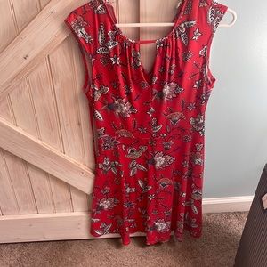 Red Floral Bebop dress. Size large. Tie in back.